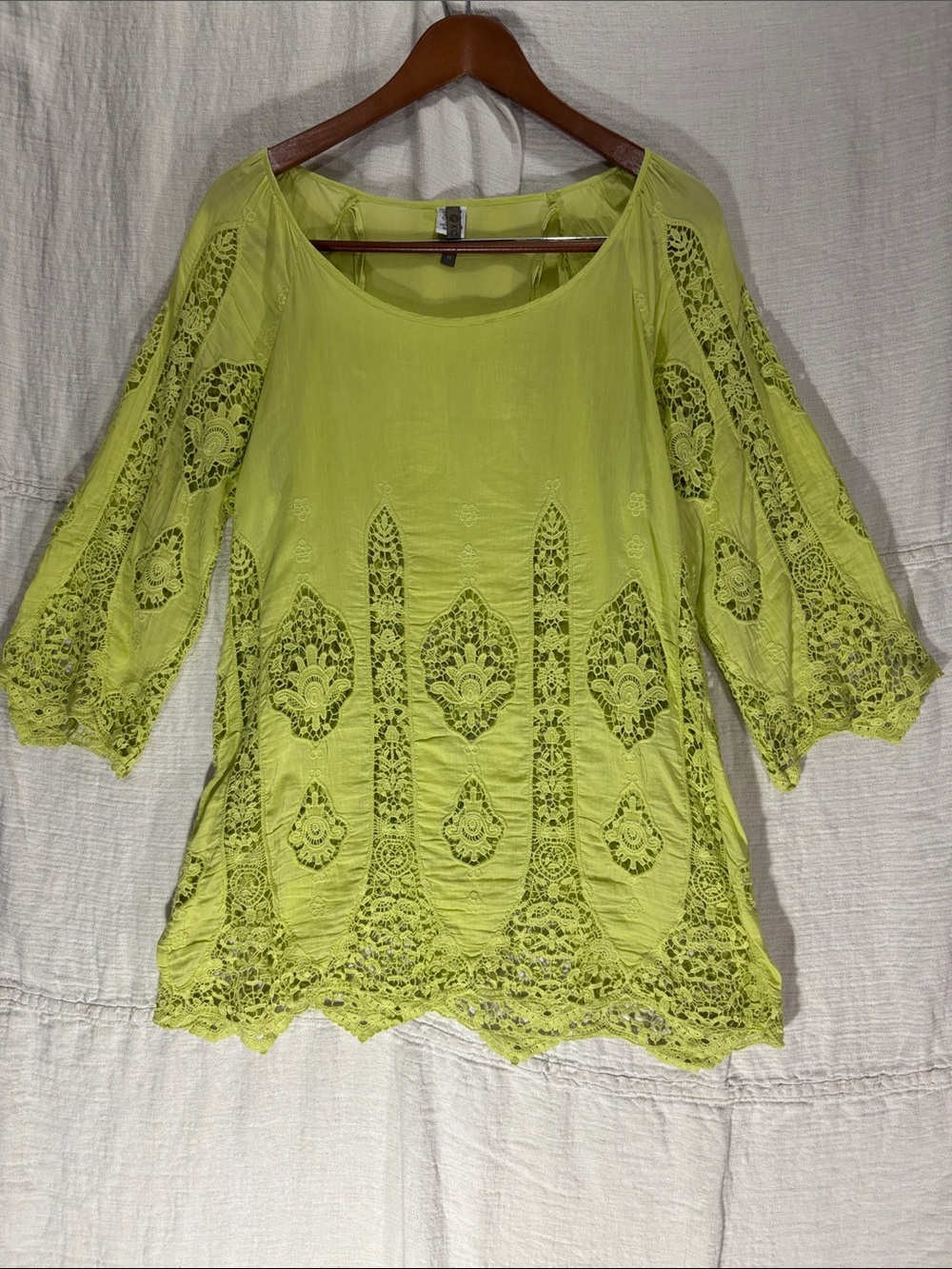 XCVI Lime Green Cotton Silk Crochet Lace Boho Tunic Top Size M Fair Condition